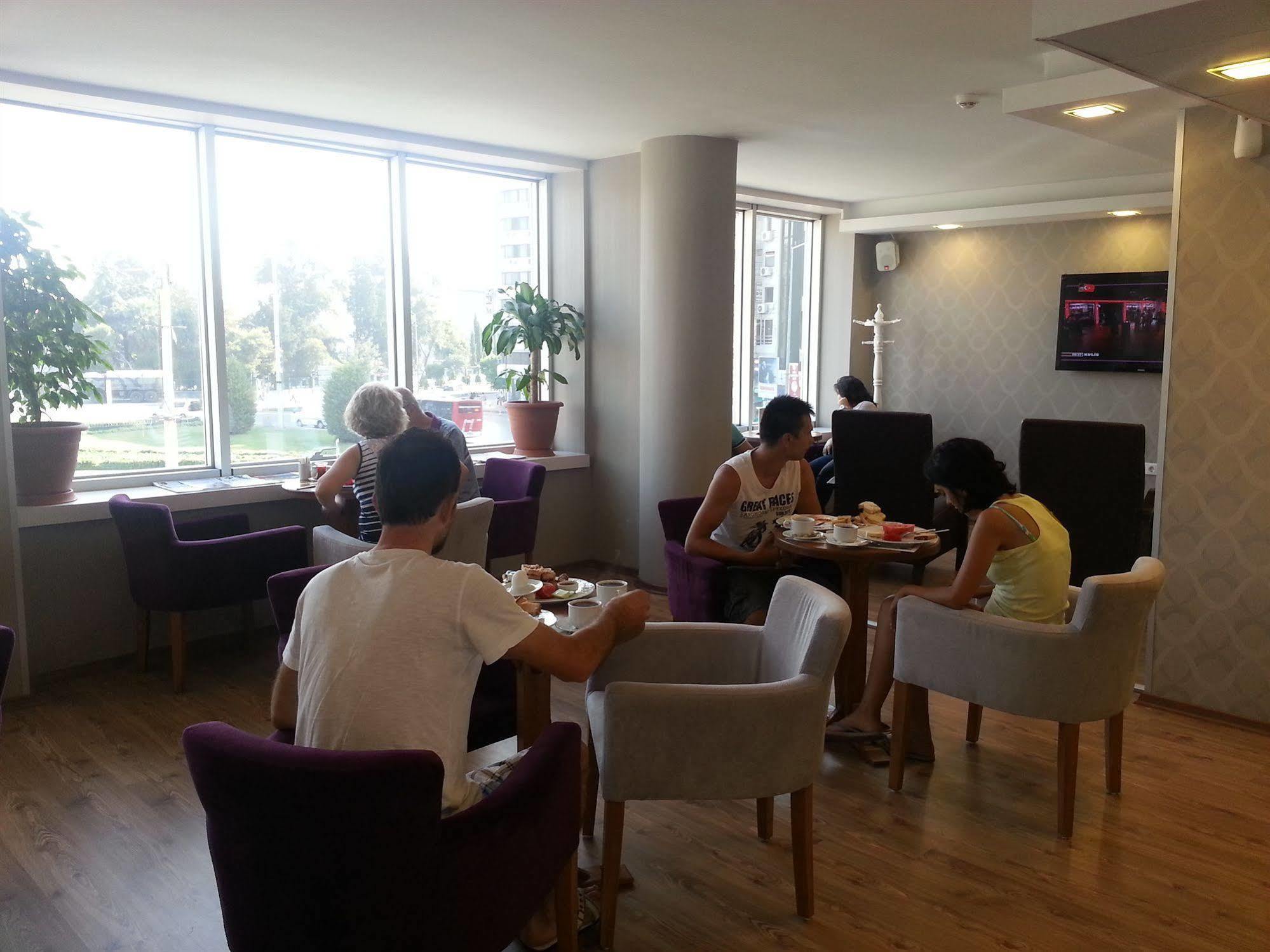 Walk In Hotel İzmir Luaran gambar